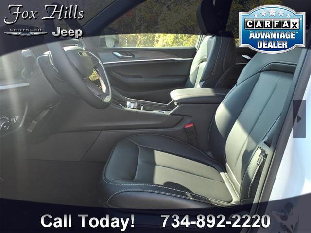 new 2025 Jeep Grand Cherokee car, priced at $49,549