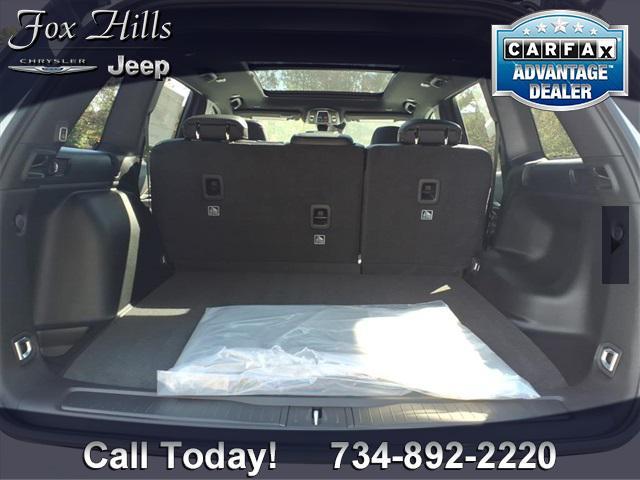 new 2025 Jeep Grand Cherokee car, priced at $49,549