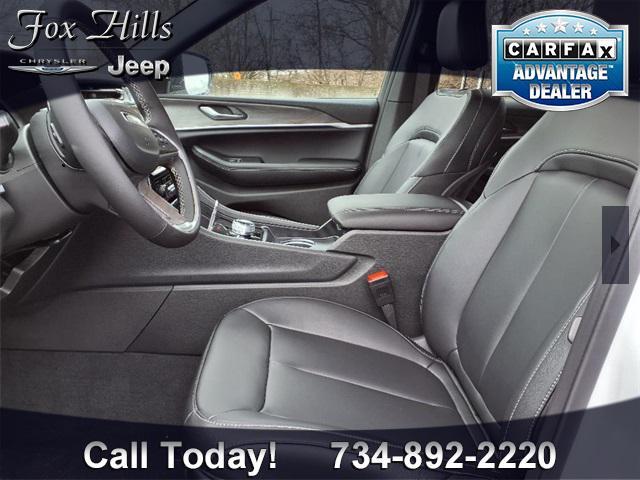 new 2025 Jeep Grand Cherokee car, priced at $46,056