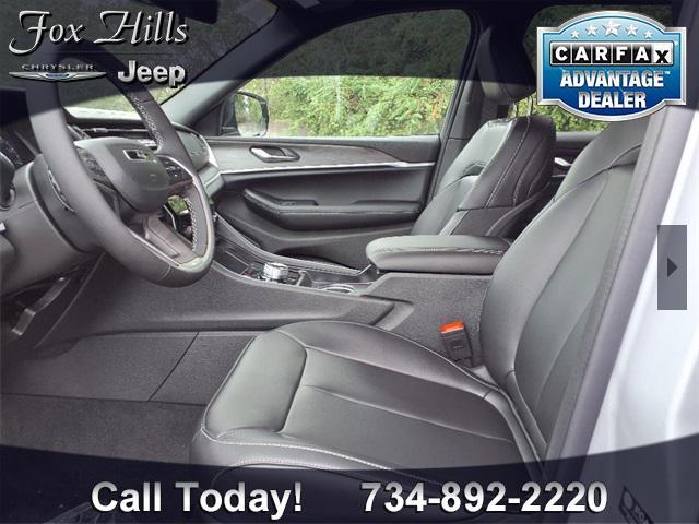 new 2025 Jeep Grand Cherokee car, priced at $45,456
