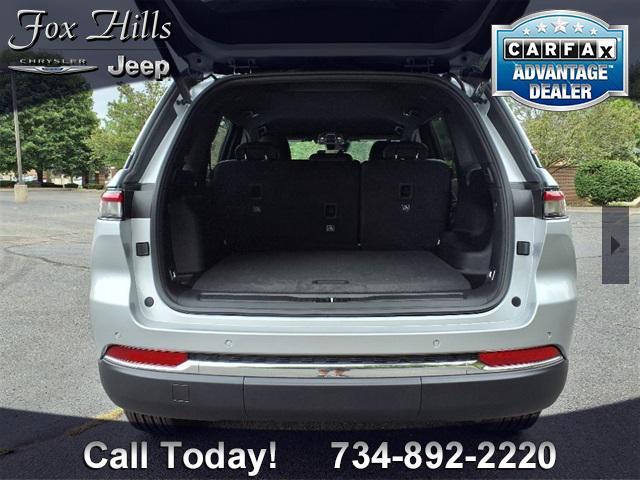 new 2025 Jeep Grand Cherokee car, priced at $45,456