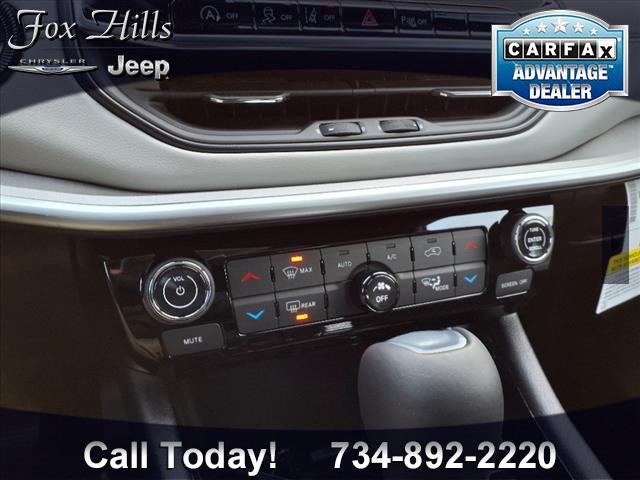 new 2025 Jeep Compass car, priced at $32,084