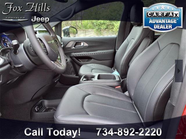 new 2025 Chrysler Pacifica car, priced at $42,020