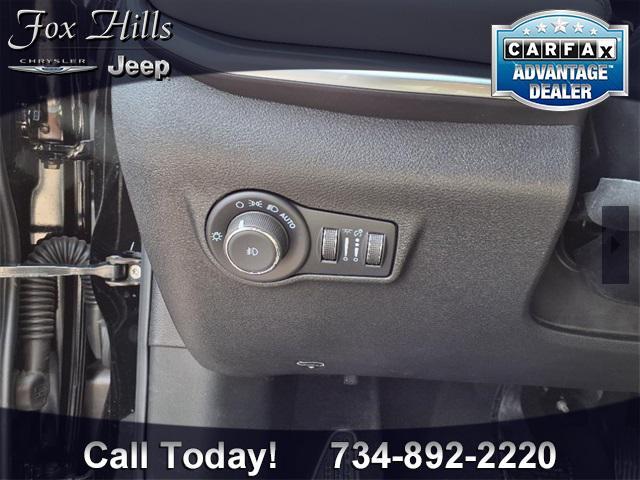 new 2025 Jeep Compass car, priced at $32,985