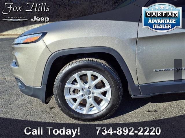 used 2016 Jeep Cherokee car, priced at $12,996
