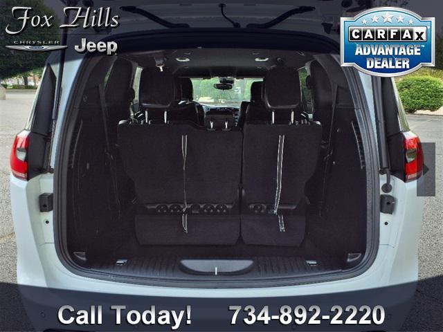 used 2024 Chrysler Pacifica Hybrid car, priced at $35,185