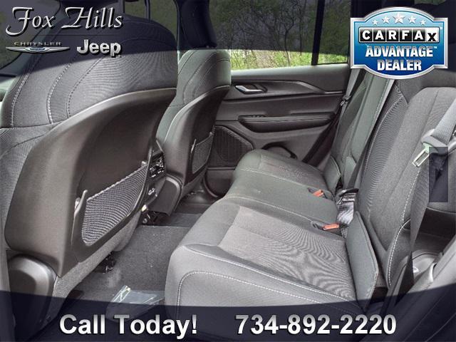 new 2025 Jeep Grand Cherokee car, priced at $41,978