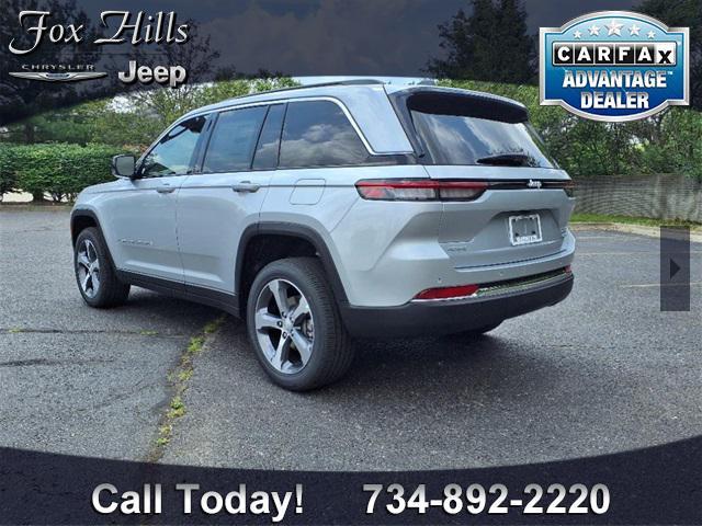 new 2025 Jeep Grand Cherokee car, priced at $49,000