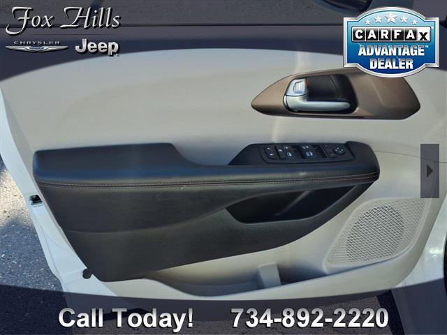 used 2018 Chrysler Pacifica car, priced at $15,443