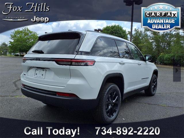 new 2025 Jeep Grand Cherokee car, priced at $42,995