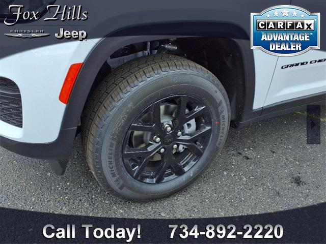 new 2025 Jeep Grand Cherokee car, priced at $42,995