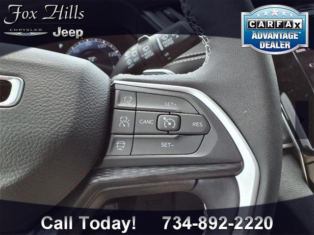 new 2025 Jeep Grand Cherokee car, priced at $42,995