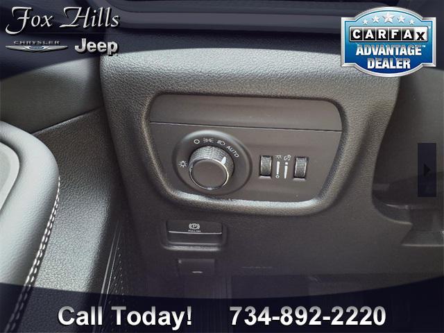 new 2025 Jeep Grand Cherokee car, priced at $42,995