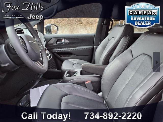 new 2025 Chrysler Pacifica Hybrid car, priced at $50,976
