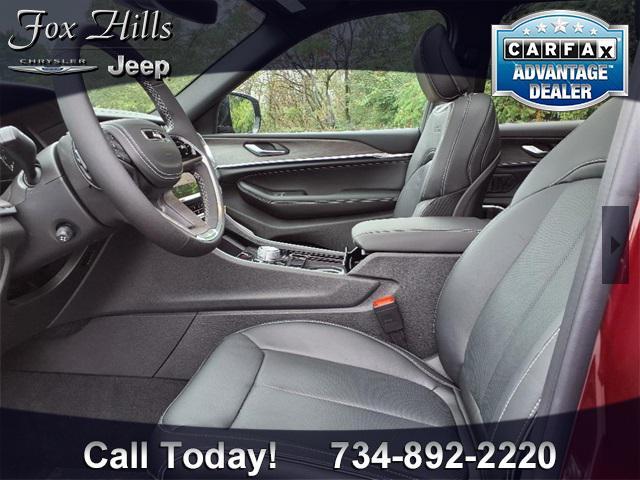 new 2025 Jeep Grand Cherokee car, priced at $56,712