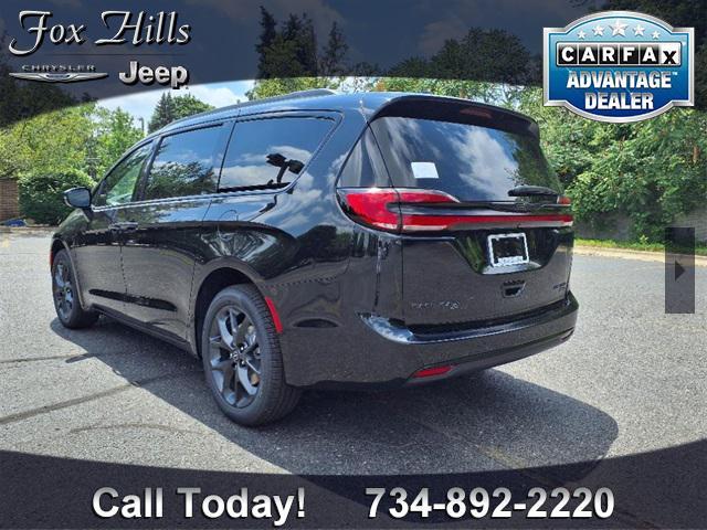 new 2025 Chrysler Pacifica car, priced at $50,864