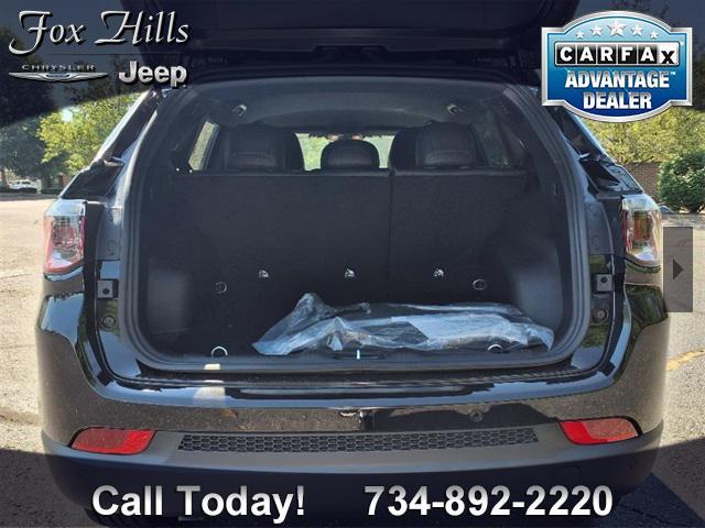 new 2025 Jeep Compass car, priced at $32,985