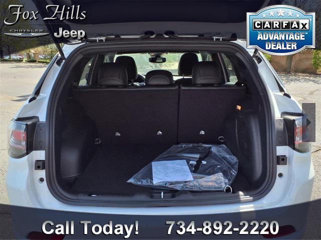new 2025 Jeep Compass car, priced at $35,083