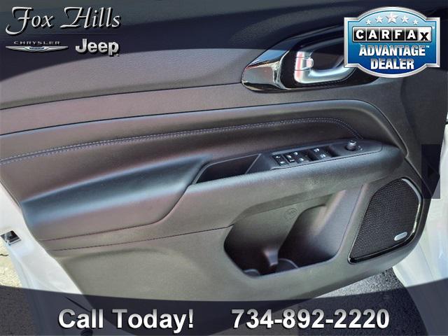 new 2025 Jeep Compass car, priced at $35,083