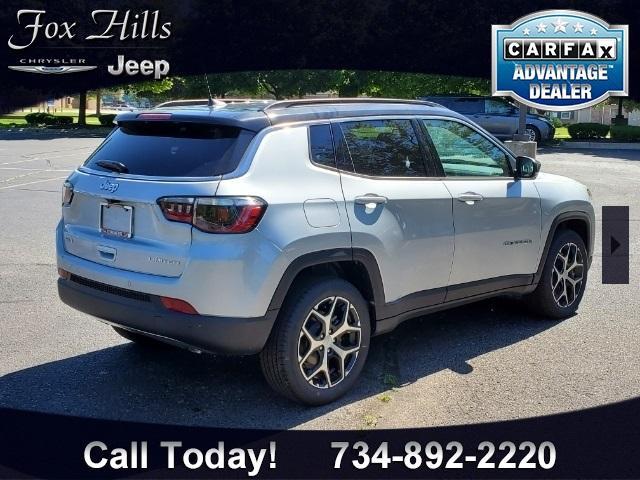 new 2024 Jeep Compass car, priced at $34,011