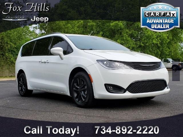 used 2020 Chrysler Pacifica car, priced at $32,219