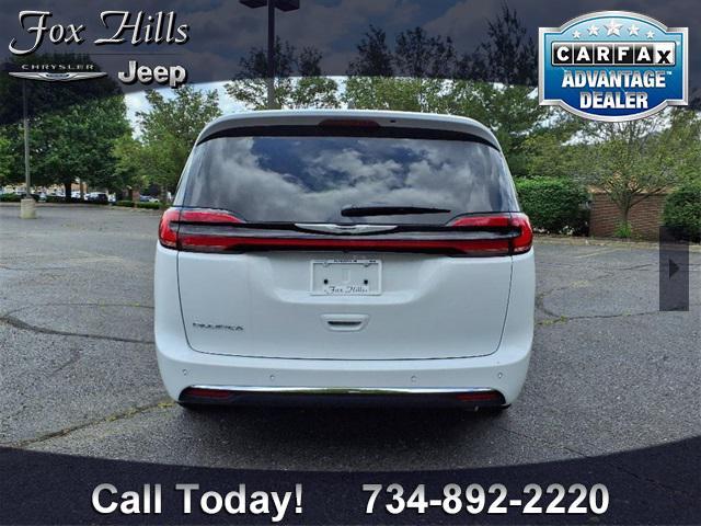 new 2025 Chrysler Pacifica car, priced at $42,691