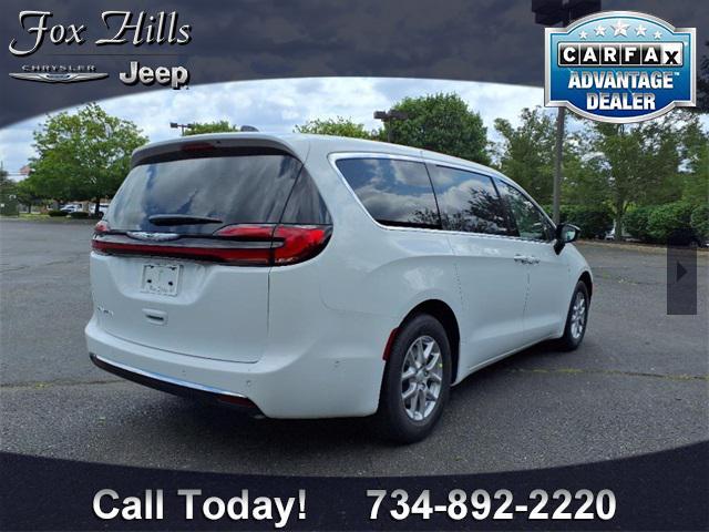 new 2025 Chrysler Pacifica car, priced at $42,691