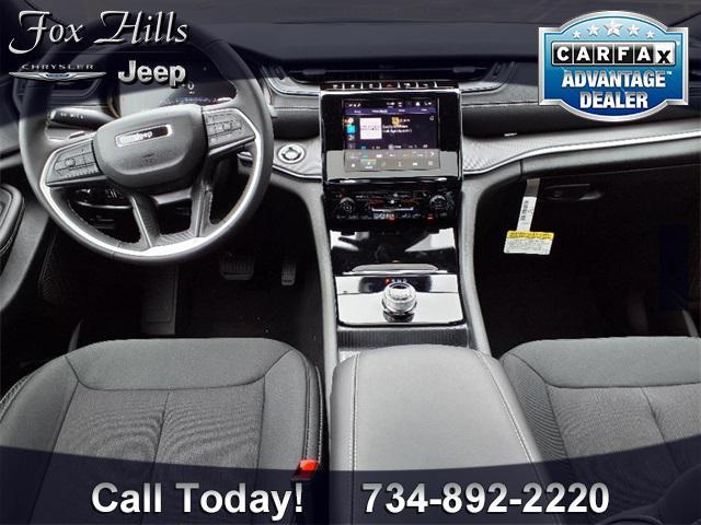 new 2025 Jeep Grand Cherokee car, priced at $41,317