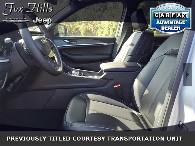 new 2025 Jeep Grand Cherokee car, priced at $47,054