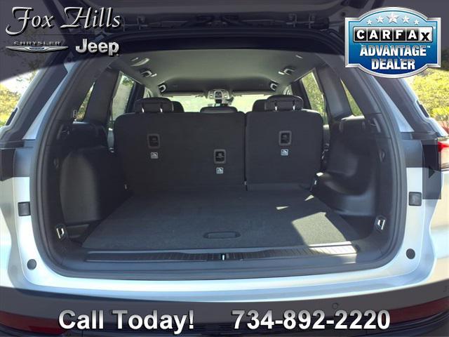 new 2025 Jeep Grand Cherokee car, priced at $47,054