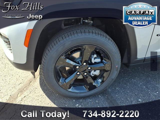 new 2025 Jeep Grand Cherokee car, priced at $47,054