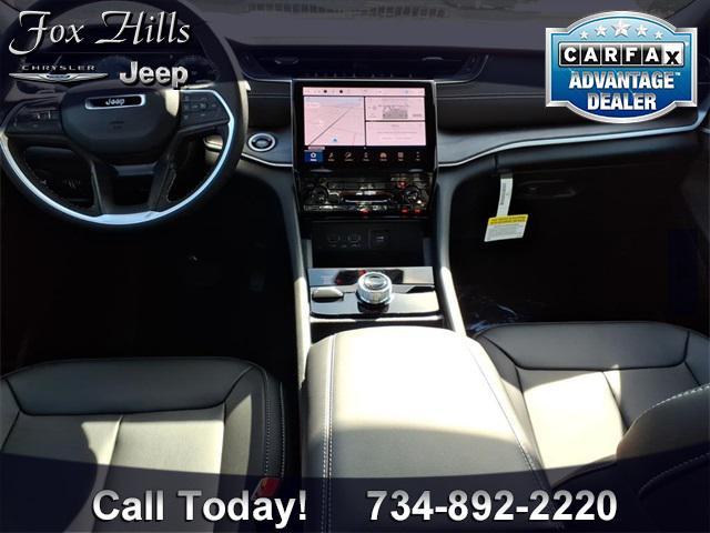 new 2025 Jeep Grand Cherokee car, priced at $47,054