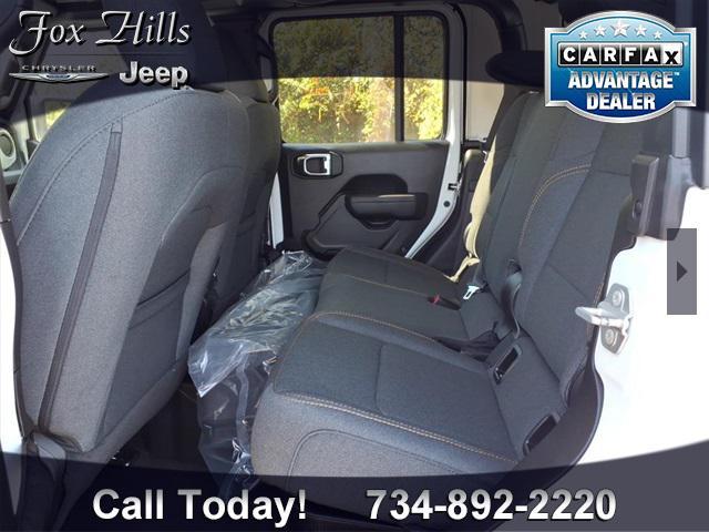 new 2025 Jeep Gladiator car, priced at $45,609