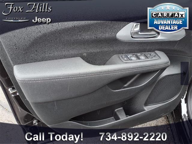 new 2025 Chrysler Pacifica car, priced at $51,959