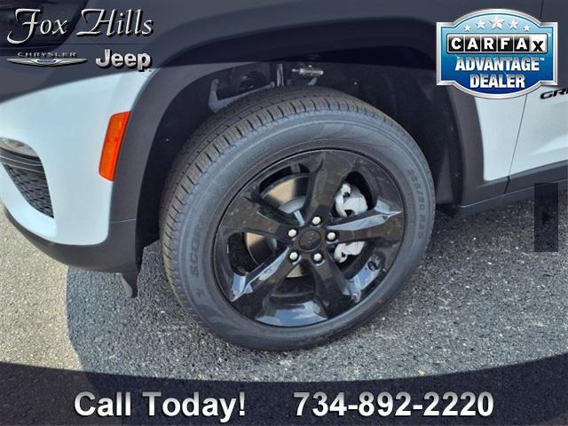 new 2025 Jeep Grand Cherokee car, priced at $48,576