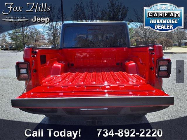 new 2025 Jeep Gladiator car, priced at $47,542