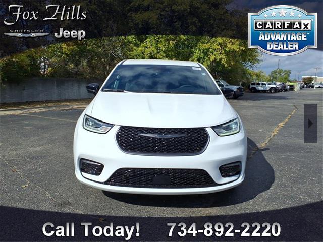 new 2026 Chrysler Pacifica car, priced at $44,196