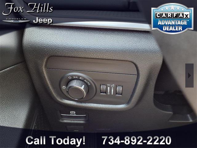 new 2025 Jeep Grand Cherokee car, priced at $43,504