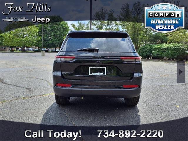 new 2025 Jeep Grand Cherokee car, priced at $43,504