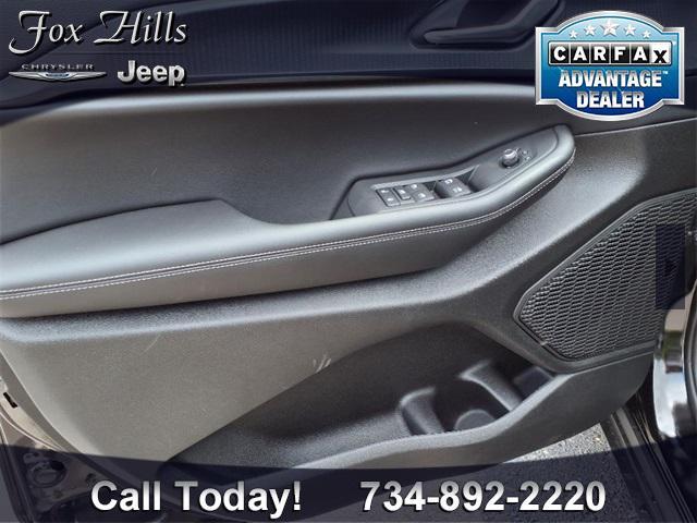 new 2025 Jeep Grand Cherokee car, priced at $43,504