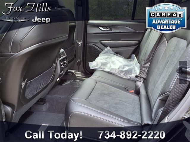 new 2025 Jeep Grand Cherokee car, priced at $43,504