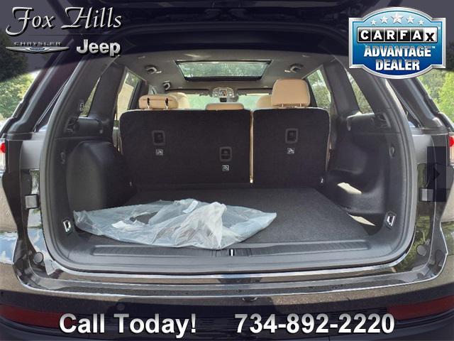 new 2025 Jeep Grand Cherokee car, priced at $49,085
