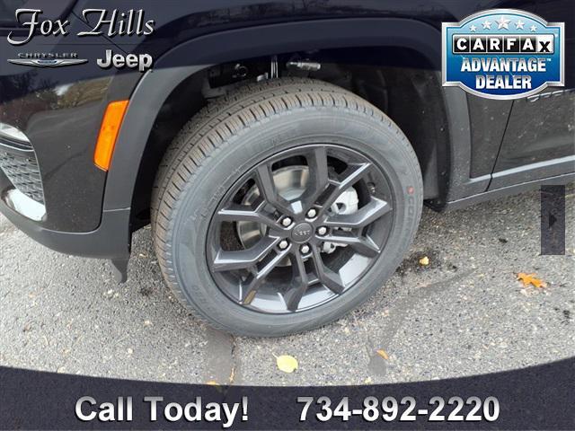 new 2025 Jeep Grand Cherokee car, priced at $50,058