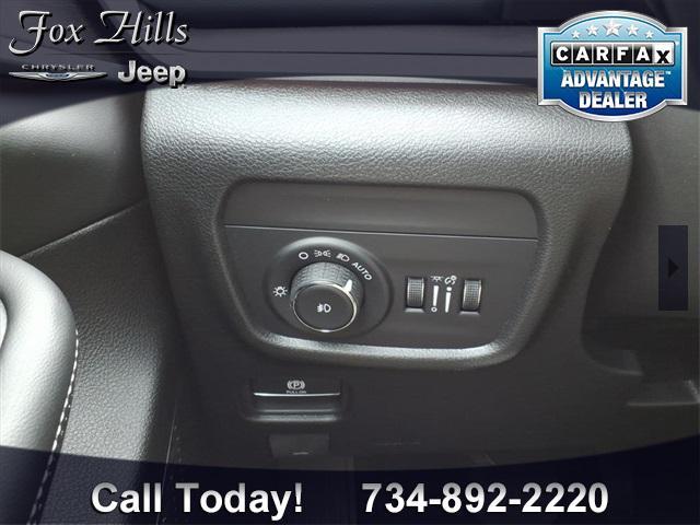 new 2025 Jeep Grand Cherokee car, priced at $50,058