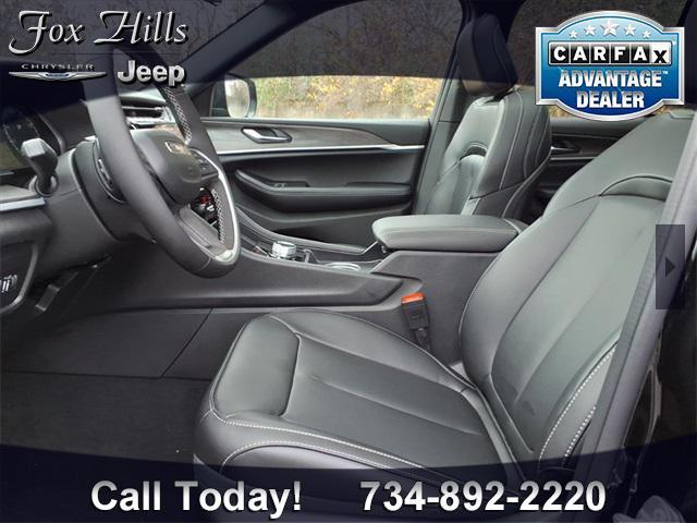 new 2025 Jeep Grand Cherokee car, priced at $50,058