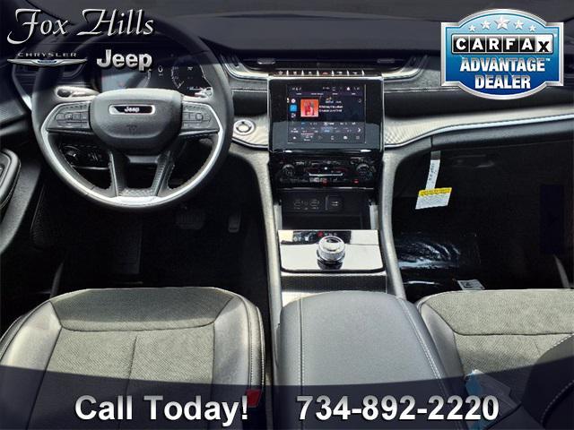 new 2025 Jeep Grand Cherokee car, priced at $42,995