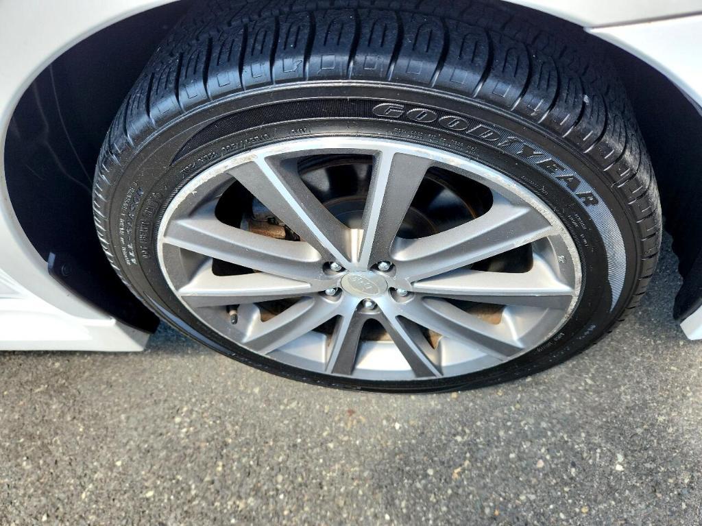 used 2014 Subaru Legacy car, priced at $9,888