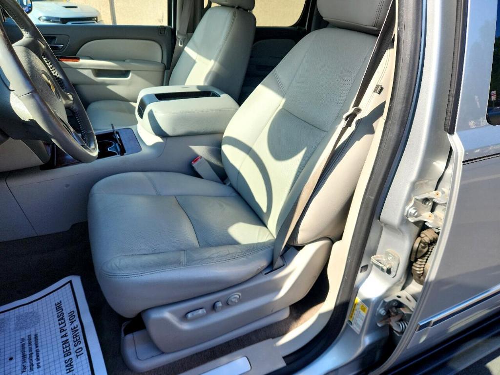 used 2013 Chevrolet Suburban car, priced at $13,647
