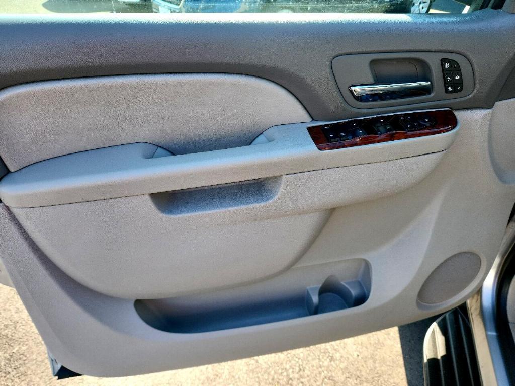 used 2013 Chevrolet Suburban car, priced at $13,647
