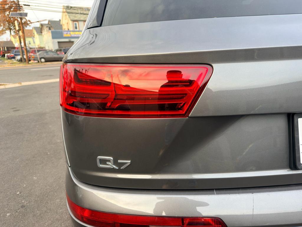 used 2018 Audi Q7 car, priced at $17,488